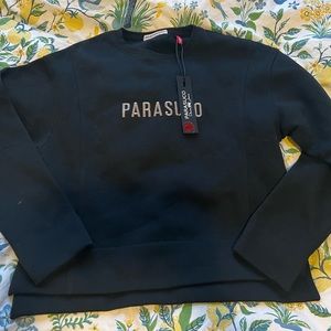 Parasuco crew neck, never worn and still has the tag on. Excellent condition!